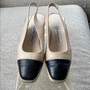 Vintage Andre Assous Beige/Black Toe Espadrilles